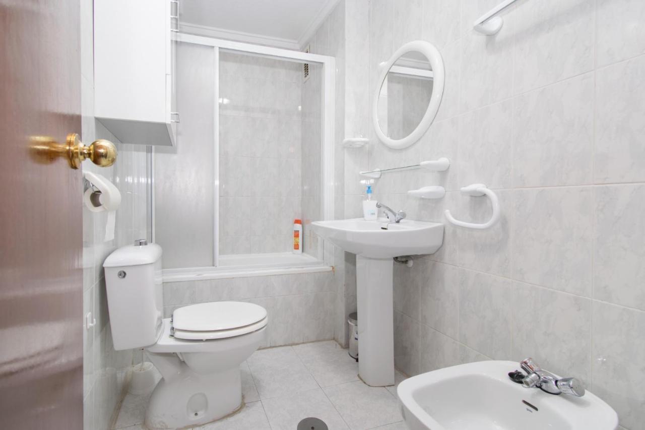 016 Happiness Apartment - Alicante Holiday Torrevieja Eksteriør billede