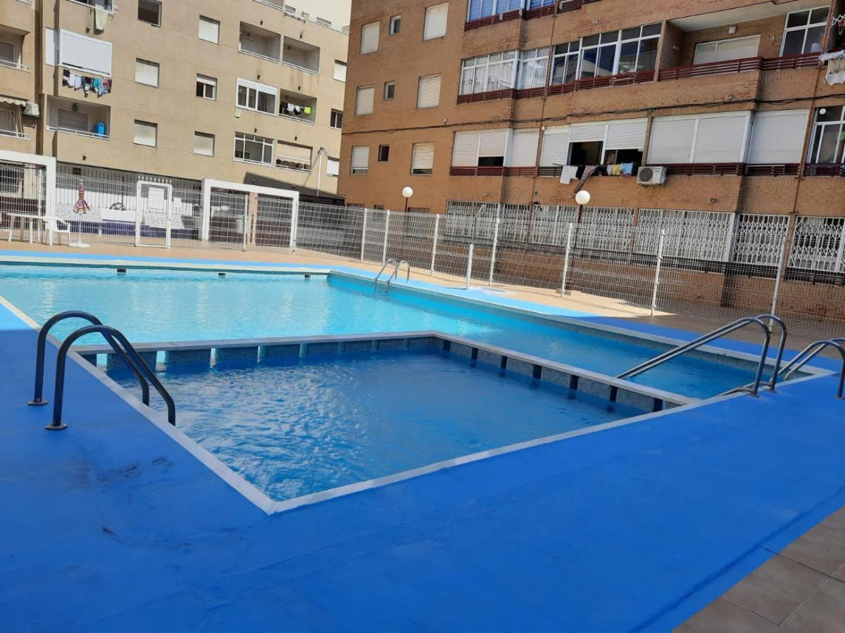016 Happiness Apartment - Alicante Holiday Torrevieja Eksteriør billede